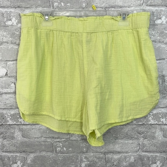 Universal Threads Lime Green Gauzy Shorts - Picture 1 of 4